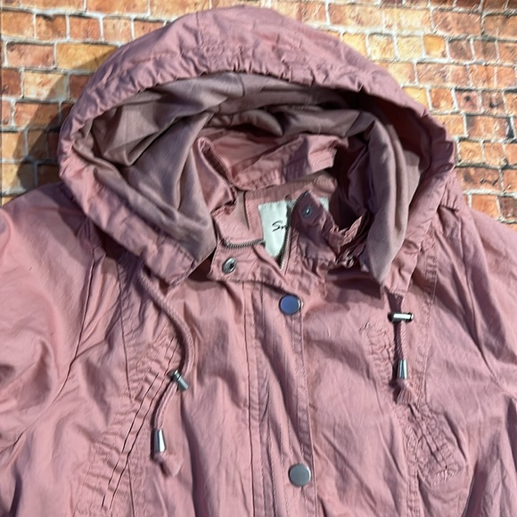 Light Pink Lightweight Jacket - Picture 3 of 5